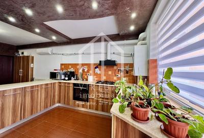 Apartament cu 3 camere semidecomandat, mobilat în Hipodrom 3