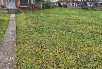 Casă individuală cu 6 camere cu Teren 3080 Mp în Cuca