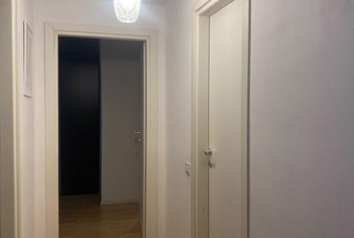 Apartament cu 3 camere în Băneasa