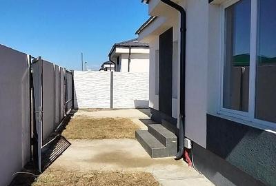 Casă cu 3 camere în Vârteju