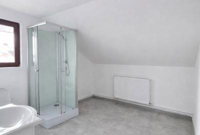 Spațiu comercial, de 70 mp, în Central - 1