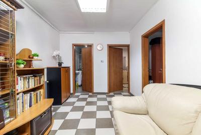 Apartament cu 2 camere decomandat în Central - 2
