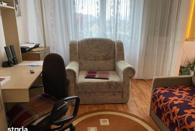 Apartament cu 4 camere în Calea Moldovei