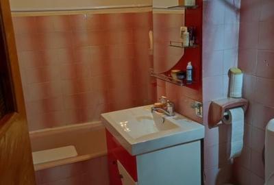 Apartament cu 2 camere decomandat în Sud