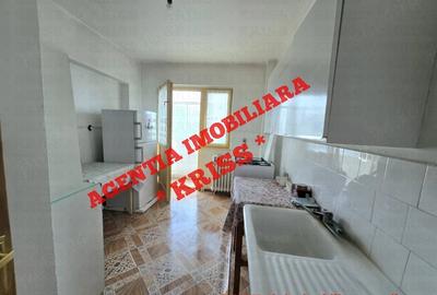 Apartament cu 3 camere decomandat în Găvana - 1