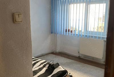 Apartament cu 3 camere în Plantelor