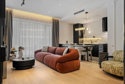 Apartament cu 4 camere semidecomandat în Floreasca