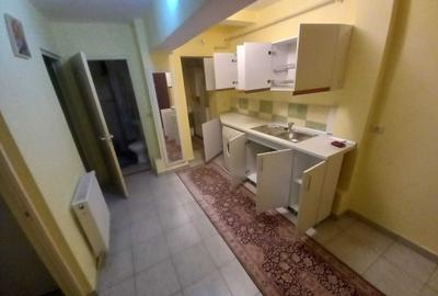 Apartament cu 3 camere decomandat în Central - 3