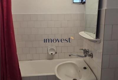 Apartament cu 3 camere decomandat în Soarelui