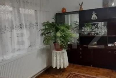 Casă cu 3 camere cu Teren 143 Mp în Central - 1
