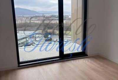 Apartament cu 2 camere semidecomandat în Florești