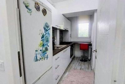 Apartament cu 2 camere în Podu Roș