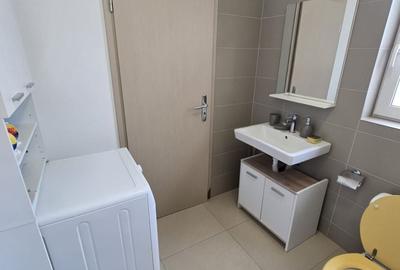 Duplex cu 3 camere cu Canalizare în Moșnița Nouă