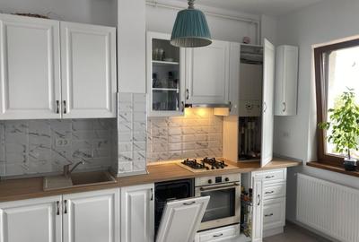 Apartament cu 3 camere decomandat în Central - 3
