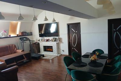 Apartament cu 3 camere decomandat în Exterior Vest - 1