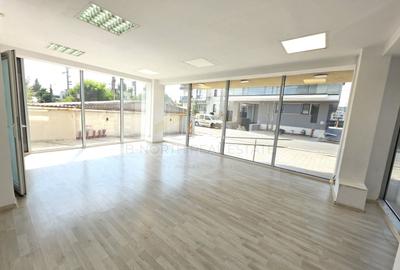 Spațiu comercial, de 62.889999389648 mp, în Central