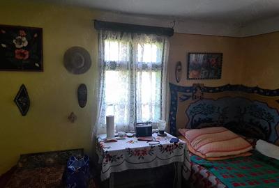 Casă cu 3 camere cu Teren 2850 Mp în Stângăceaua