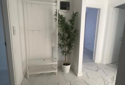 Apartament cu 3 camere decomandat în Ștefăneștii de Jos