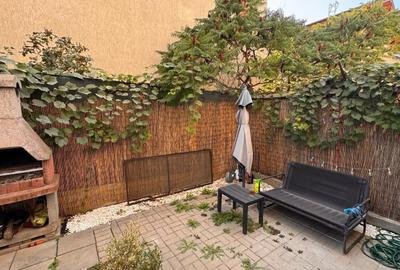 Apartament cu 2 camere semidecomandat, mobilat în Central