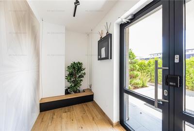 Apartament cu 2 camere decomandat, mobilat în Tractorul - 13