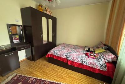 Apartament cu 2 camere decomandat în 1 Mai