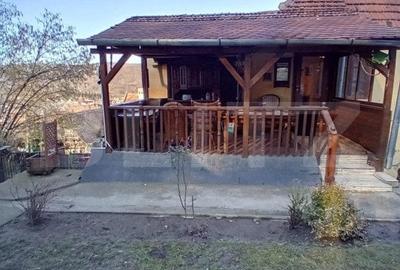 Casă cu 4 camere cu Teren 170 Mp în Sighișoara