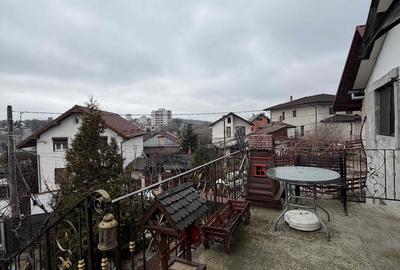 Apartament cu 3 camere decomandat în Central - 2