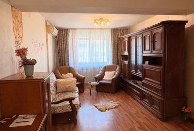 Apartament cu 3 camere decomandat în Ultracentral