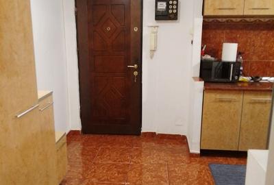 Apartament cu 3 camere semidecomandat în Mănăștur