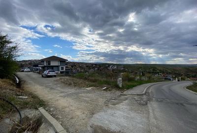 Teren de 529 mp, în Central - 4
