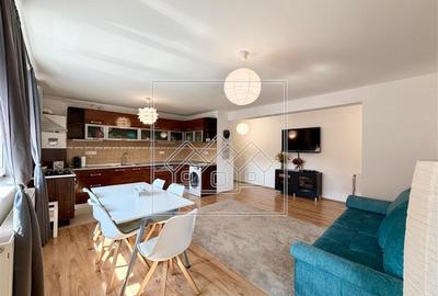 Apartament cu 3 camere decomandat în Lazaret