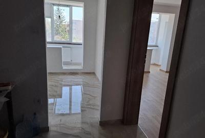 Apartament cu 2 camere semidecomandat în Centrul Civic