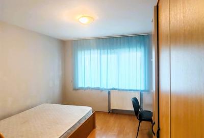 Apartament cu 3 camere decomandat în Zorilor