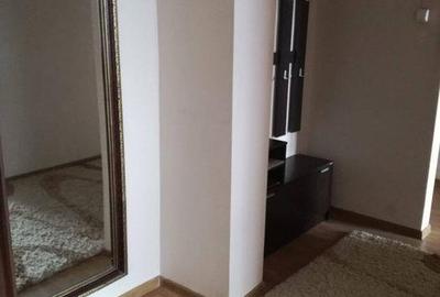 Apartament cu 2 camere decomandat în Podu Roș - 5