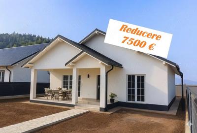 Casă cu 3 camere cu Teren 350 Mp în Hemeiuș - 1