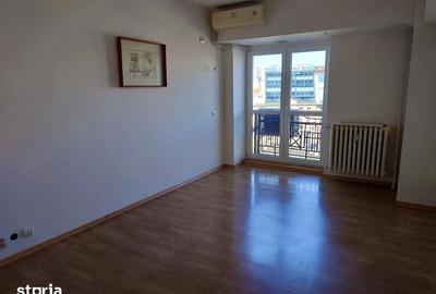 Apartament cu 2 camere decomandat în Cișmigiu