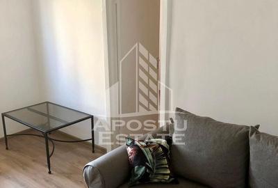 Apartament cu 2 camere, mobilat în Soarelui