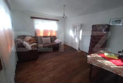 Casă cu 2 camere cu Teren 1646 Mp în Șintereag - 5