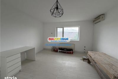 Casă cu 7 camere cu Teren 300 Mp în Central - 1