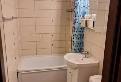 Apartament cu 2 camere semidecomandat în Gara de Nord