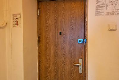 Apartament cu 3 camere semidecomandat în Magheru - 1