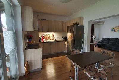 Casă cu Teren 490 Mp în Central
