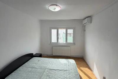 Apartament cu 3 camere decomandat, mobilat în Buziașului