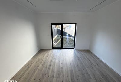 Casă cu 3 camere cu Teren 150 Mp în Bucium