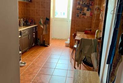 Apartament cu 3 camere decomandat în Podul de Fier - 1