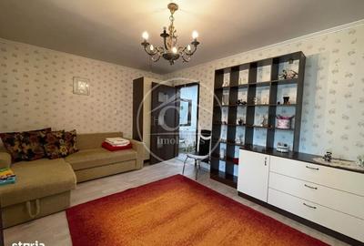 Apartament cu 2 camere decomandat în Valenta - 1