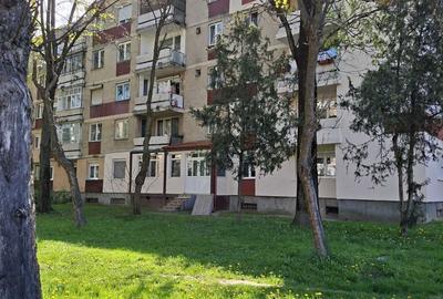 Apartament cu 3 camere semidecomandat în Someș - 10