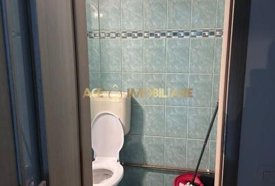 Apartament cu 4 camere semidecomandat, mobilat în Titan - 12