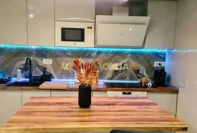 Apartament cu 2 camere decomandat, mobilat în Parcul Carol