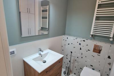 Apartament cu 2 camere semidecomandat, mobilat în Tomis Plus - 11